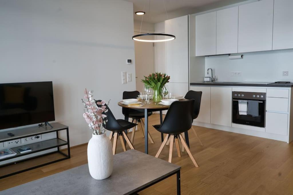 Modern Apartment Near Stadtpark Vienne Extérieur photo