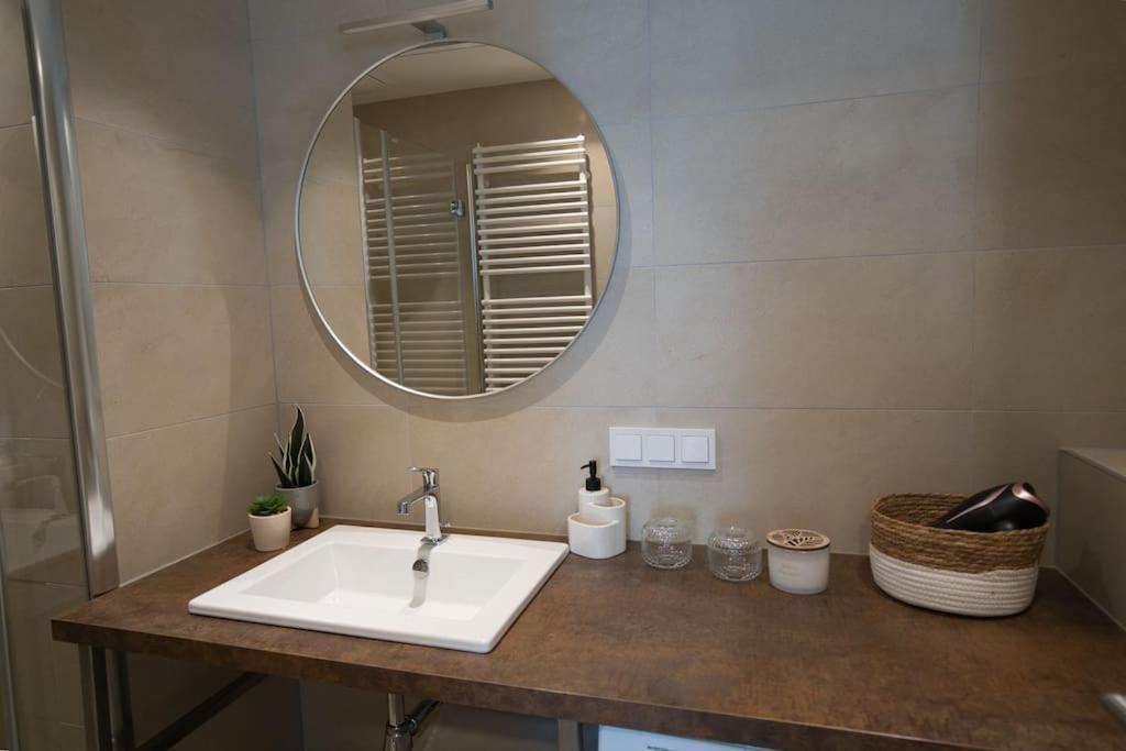 Modern Apartment Near Stadtpark Vienne Extérieur photo